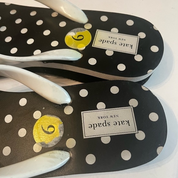 Kate Spade New York Sz 9 Mandy Polkadot Flip Flop - Picture 5 of 7